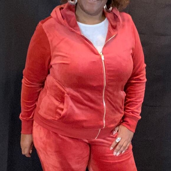 🛍️ White Mark Red Two Piece Jogger Set - NWT (Boutique) - Picture 3 of 6